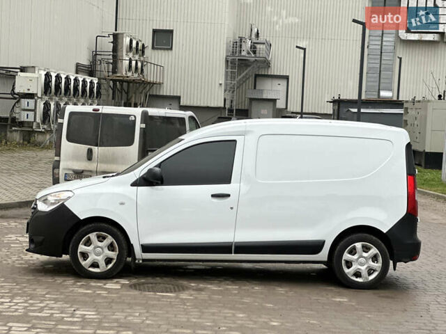 Рено Dokker, объемом двигателя 0 л и пробегом 159 тыс. км за 10300 $, фото 3 на Automoto.ua