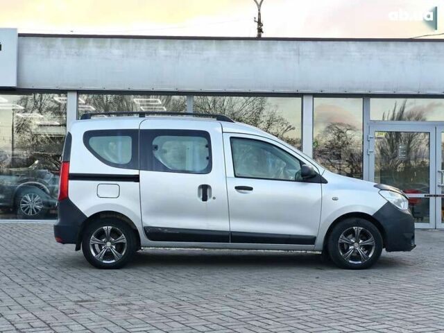 Рено Dokker, объемом двигателя 1.5 л и пробегом 59 тыс. км за 9850 $, фото 3 на Automoto.ua