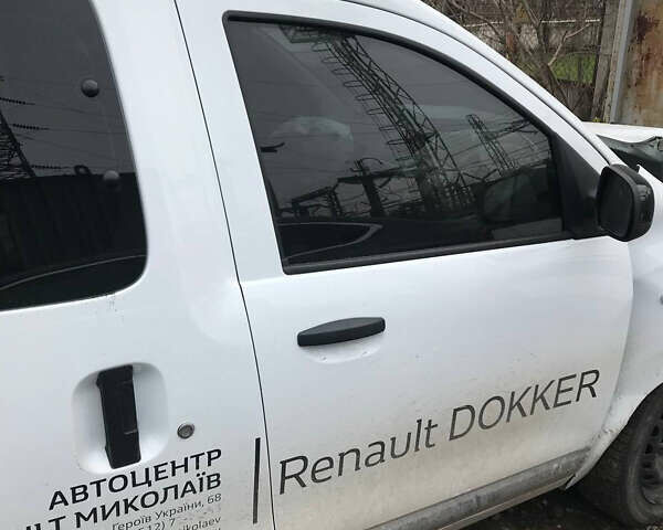 Рено Dokker, объемом двигателя 1.5 л и пробегом 120 тыс. км за 4800 $, фото 7 на Automoto.ua