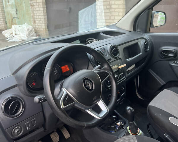 Рено Dokker, объемом двигателя 1.5 л и пробегом 68 тыс. км за 7800 $, фото 4 на Automoto.ua