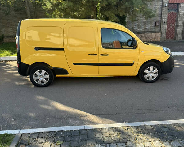 Желтый Рено Dokker, объемом двигателя 0 л и пробегом 58 тыс. км за 5500 $, фото 6 на Automoto.ua