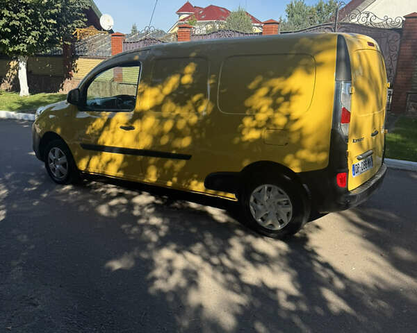 Желтый Рено Dokker, объемом двигателя 0 л и пробегом 58 тыс. км за 5500 $, фото 2 на Automoto.ua