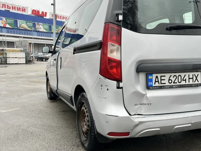 Сірий Рено Dokker, об'ємом двигуна 1.5 л та пробігом 169 тис. км за 7500 $, фото 4 на Automoto.ua