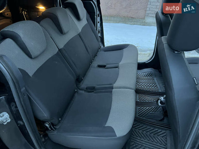 Серый Рено Dokker, объемом двигателя 1.46 л и пробегом 130 тыс. км за 8500 $, фото 16 на Automoto.ua