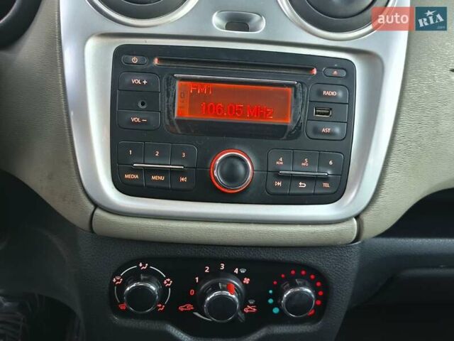 Серый Рено Dokker, объемом двигателя 1.46 л и пробегом 59 тыс. км за 9850 $, фото 13 на Automoto.ua