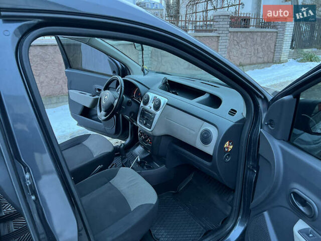 Серый Рено Dokker, объемом двигателя 1.46 л и пробегом 130 тыс. км за 8500 $, фото 14 на Automoto.ua