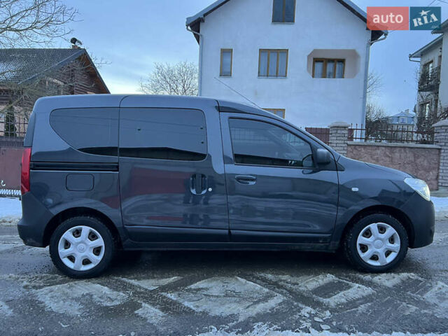 Серый Рено Dokker, объемом двигателя 1.46 л и пробегом 130 тыс. км за 8500 $, фото 5 на Automoto.ua