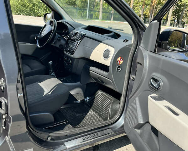 Сірий Рено Dokker, об'ємом двигуна 1.5 л та пробігом 273 тис. км за 7800 $, фото 14 на Automoto.ua
