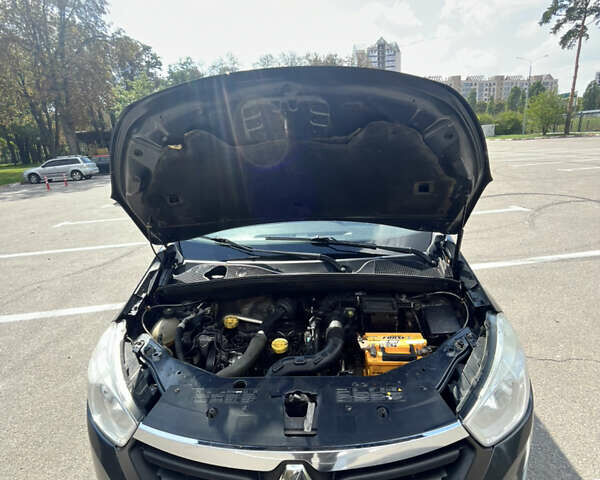 Сірий Рено Dokker, об'ємом двигуна 1.5 л та пробігом 273 тис. км за 7800 $, фото 17 на Automoto.ua