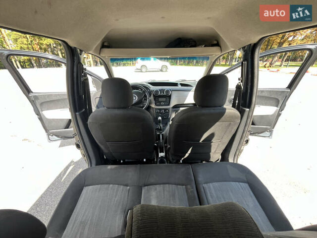 Сірий Рено Dokker, об'ємом двигуна 1.5 л та пробігом 273 тис. км за 7800 $, фото 8 на Automoto.ua