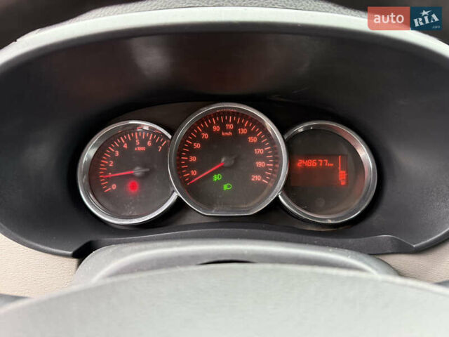 Серый Рено Dokker, объемом двигателя 1.46 л и пробегом 240 тыс. км за 7300 $, фото 16 на Automoto.ua