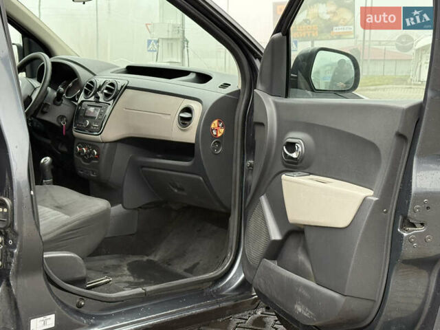 Серый Рено Dokker, объемом двигателя 1.46 л и пробегом 240 тыс. км за 7300 $, фото 13 на Automoto.ua