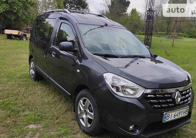 Рено Dokker 2017 в Верхнеднепровске на Automoto.ua Серый Рено Dokker, объемом двигателя 1.5 л и пробегом 102 тыс. км за 11000 $, фото 6 на Automoto.ua