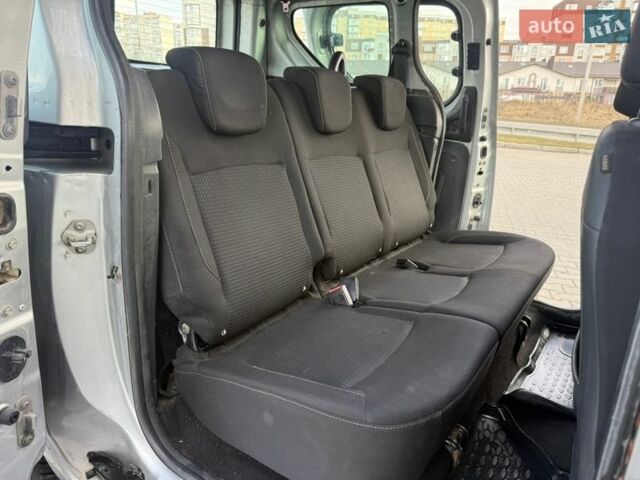 Серый Рено Dokker, объемом двигателя 1.5 л и пробегом 240 тыс. км за 6700 $, фото 15 на Automoto.ua