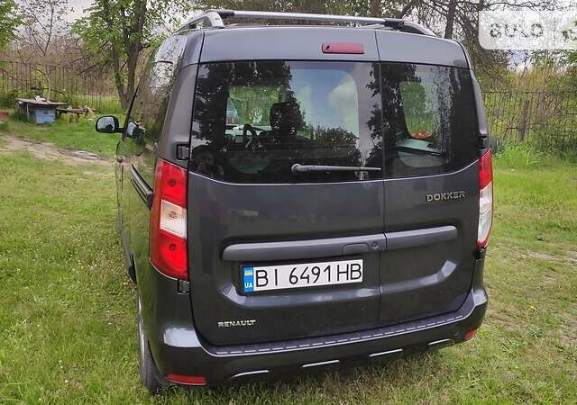 Рено Dokker 2017 в Верхнеднепровске на Automoto.ua Серый Рено Dokker, объемом двигателя 1.5 л и пробегом 102 тыс. км за 11000 $, фото 3 на Automoto.ua