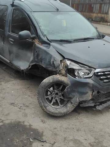 Сірий Рено Dokker, об'ємом двигуна 1.5 л та пробігом 267 тис. км за 4000 $, фото 3 на Automoto.ua