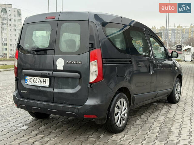Серый Рено Dokker, объемом двигателя 1.5 л и пробегом 220 тыс. км за 7200 $, фото 7 на Automoto.ua