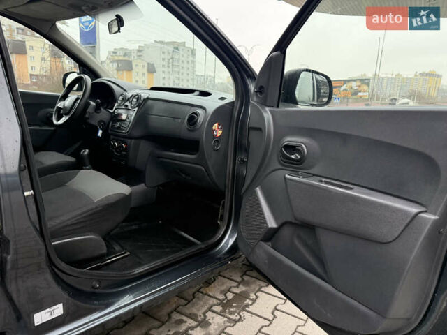 Серый Рено Dokker, объемом двигателя 1.5 л и пробегом 220 тыс. км за 7200 $, фото 17 на Automoto.ua