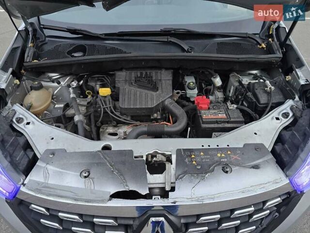 Серый Рено Dokker, объемом двигателя 1.6 л и пробегом 149 тыс. км за 9700 $, фото 14 на Automoto.ua