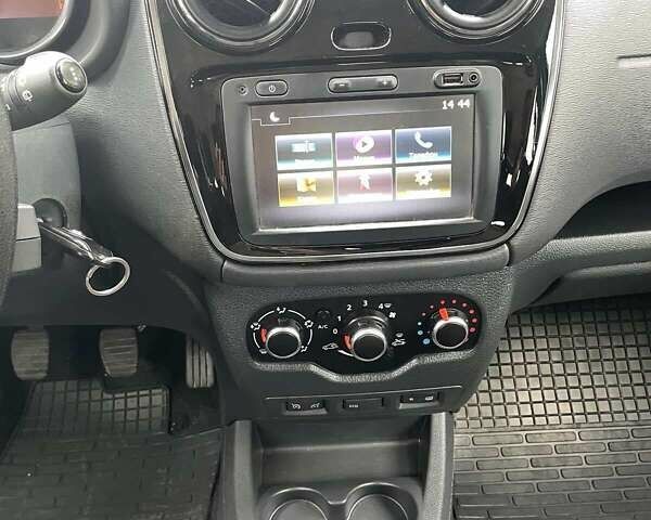 Сірий Рено Dokker, об'ємом двигуна 1.5 л та пробігом 85 тис. км за 13500 $, фото 17 на Automoto.ua