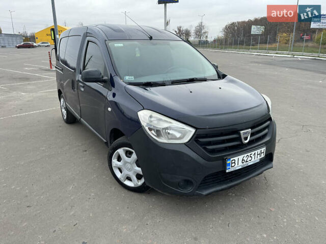 Синий Рено Dokker, объемом двигателя 1.6 л и пробегом 345 тыс. км за 4700 $, фото 14 на Automoto.ua