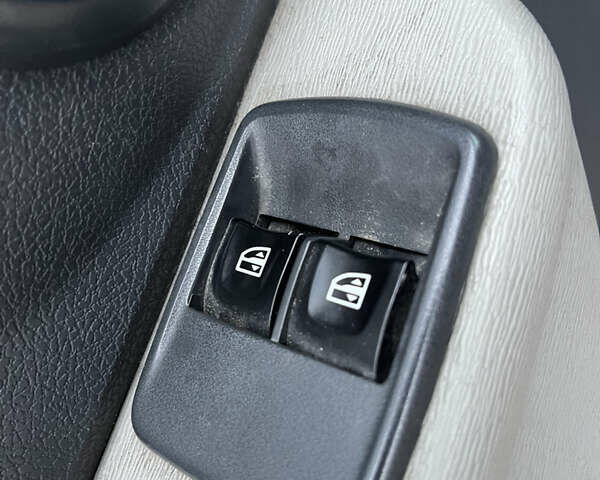 Синий Рено Dokker, объемом двигателя 1.6 л и пробегом 345 тыс. км за 4700 $, фото 29 на Automoto.ua