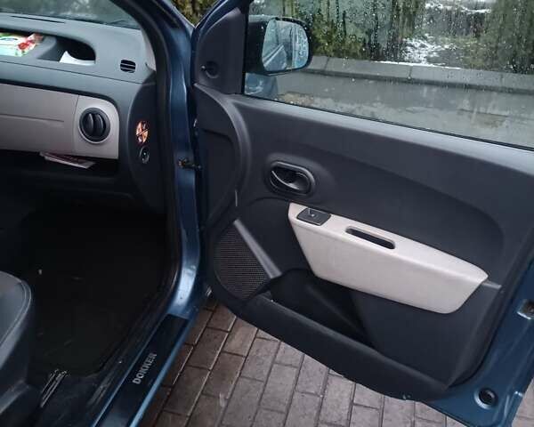 Синий Рено Dokker, объемом двигателя 1.46 л и пробегом 180 тыс. км за 7200 $, фото 6 на Automoto.ua