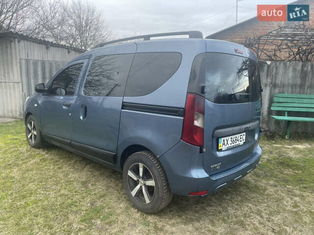 Синий Рено Dokker, объемом двигателя 1.5 л и пробегом 274 тыс. км за 6300 $, фото 4 на Automoto.ua