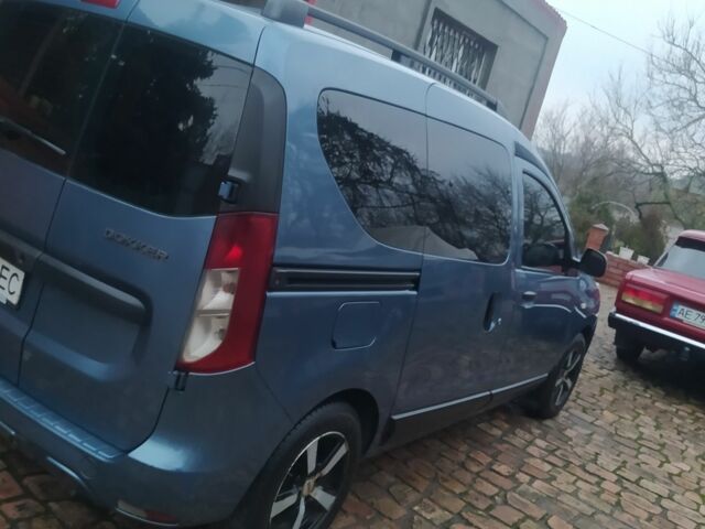 Синий Рено Dokker, объемом двигателя 1.5 л и пробегом 178 тыс. км за 6700 $, фото 1 на Automoto.ua