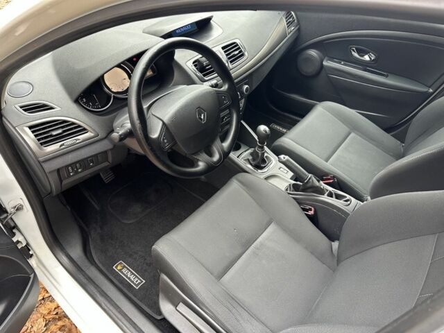 Білий Рено Інша, об'ємом двигуна 1.5 л та пробігом 250 тис. км за 7950 $, фото 8 на Automoto.ua