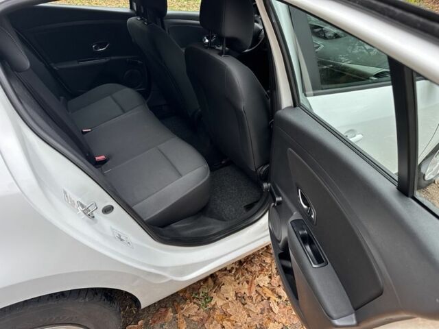 Білий Рено Інша, об'ємом двигуна 1.5 л та пробігом 250 тис. км за 7950 $, фото 11 на Automoto.ua