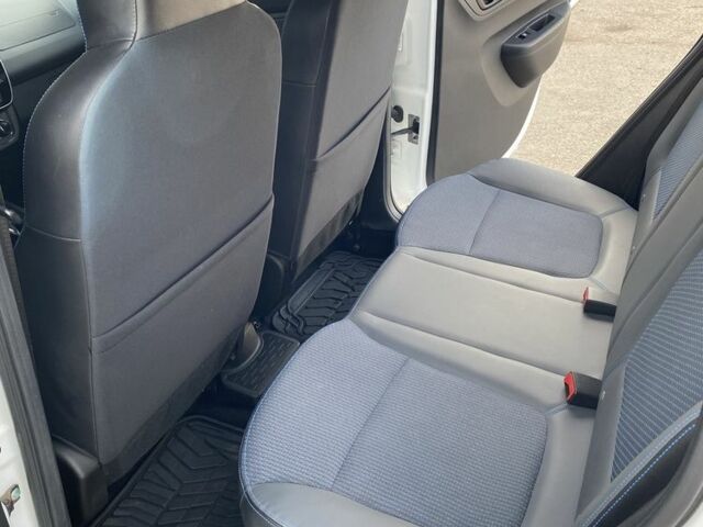 Белый Рено Другая, объемом двигателя 0 л и пробегом 35 тыс. км за 10500 $, фото 5 на Automoto.ua