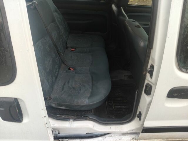 Рено Другая 1999 в Николаеве на Automoto.ua Белый Рено Другая, объемом двигателя 1.9 л и пробегом 2 тыс. км за 1750 $, фото 4 на Automoto.ua