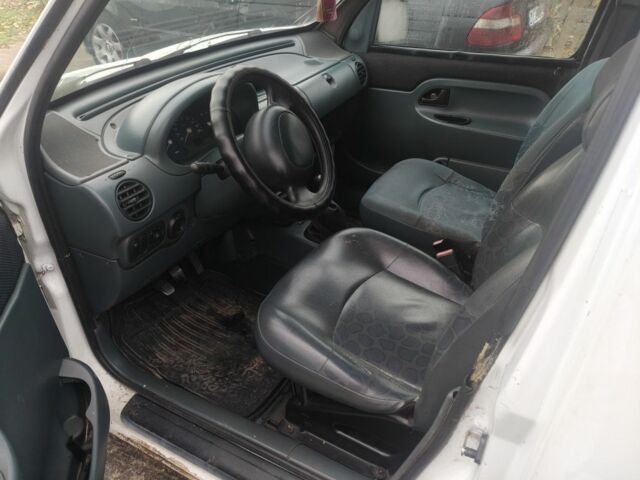 Рено Другая 1999 в Николаеве на Automoto.ua Белый Рено Другая, объемом двигателя 1.9 л и пробегом 2 тыс. км за 1750 $, фото 5 на Automoto.ua