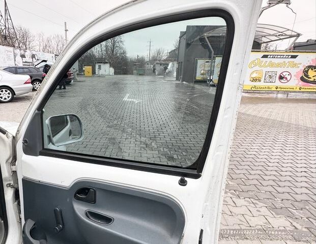 Белый Рено Другая, объемом двигателя 1.9 л и пробегом 260 тыс. км за 1350 $, фото 12 на Automoto.ua