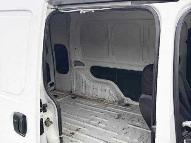 Белый Рено Другая, объемом двигателя 1.9 л и пробегом 260 тыс. км за 1350 $, фото 13 на Automoto.ua