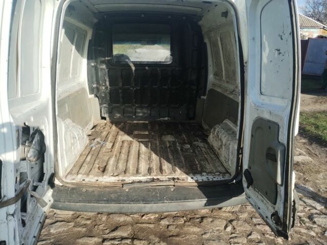 Белый Рено Другая, объемом двигателя 1.5 л и пробегом 200 тыс. км за 1550 $, фото 7 на Automoto.ua