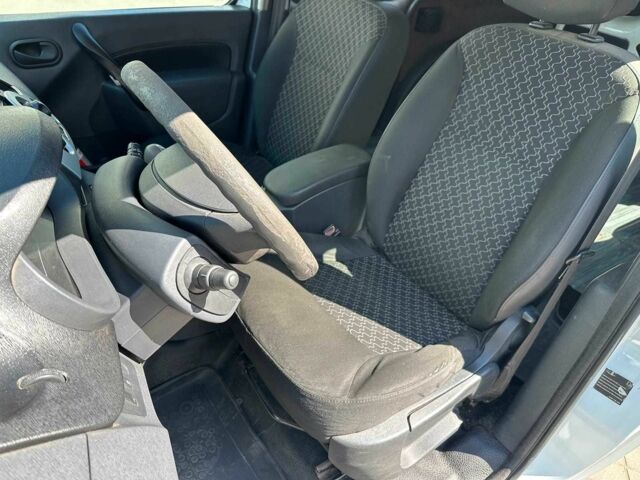 Белый Рено Другая, объемом двигателя 1.5 л и пробегом 247 тыс. км за 5840 $, фото 15 на Automoto.ua