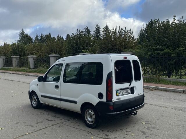 Белый Рено Другая, объемом двигателя 0 л и пробегом 300 тыс. км за 2750 $, фото 1 на Automoto.ua