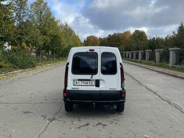 Белый Рено Другая, объемом двигателя 0 л и пробегом 300 тыс. км за 2750 $, фото 2 на Automoto.ua