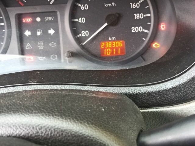 Белый Рено Другая, объемом двигателя 1.2 л и пробегом 238 тыс. км за 3700 $, фото 11 на Automoto.ua