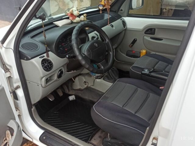 Белый Рено Другая, объемом двигателя 1.2 л и пробегом 238 тыс. км за 3700 $, фото 7 на Automoto.ua