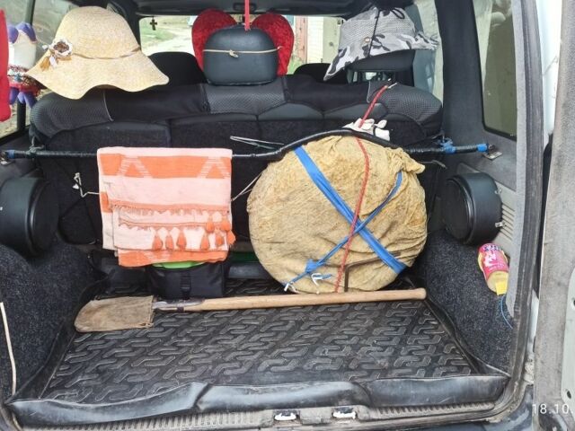 Белый Рено Другая, объемом двигателя 1.2 л и пробегом 238 тыс. км за 3700 $, фото 8 на Automoto.ua