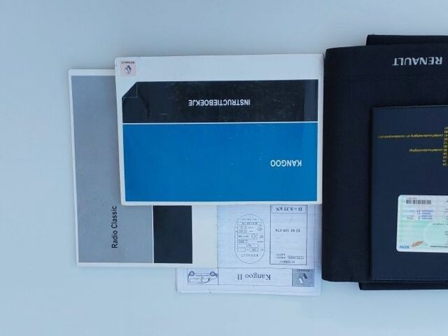 Белый Рено Другая, объемом двигателя 1.5 л и пробегом 345 тыс. км за 8800 $, фото 6 на Automoto.ua