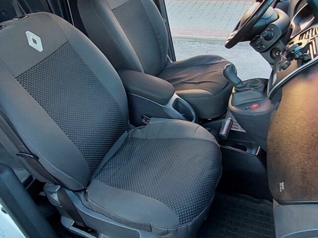 Белый Рено Другая, объемом двигателя 1.5 л и пробегом 345 тыс. км за 8800 $, фото 5 на Automoto.ua