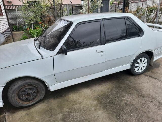 Білий Рено Інша, об'ємом двигуна 0 л та пробігом 200 тис. км за 761 $, фото 2 на Automoto.ua