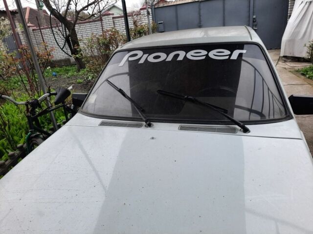 Білий Рено Інша, об'ємом двигуна 0 л та пробігом 200 тис. км за 761 $, фото 3 на Automoto.ua