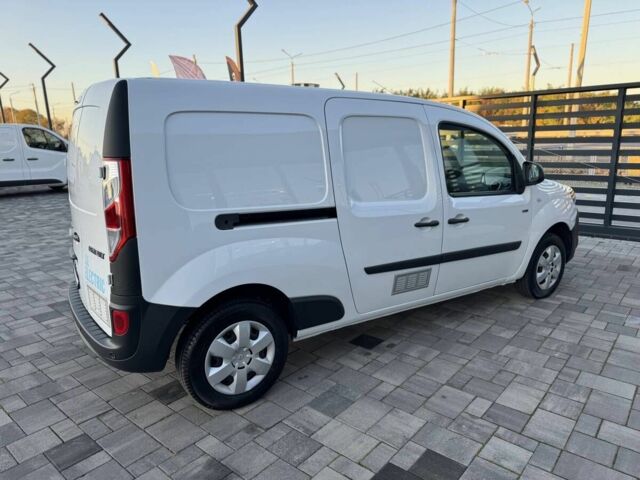 Білий Рено Інша, об'ємом двигуна 2.45 л та пробігом 27 тис. км за 11999 $, фото 2 на Automoto.ua