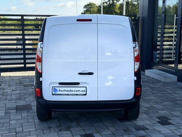 Білий Рено Інша, об'ємом двигуна 2.45 л та пробігом 39 тис. км за 9900 $, фото 11 на Automoto.ua