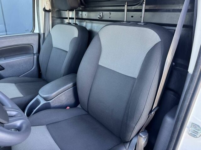 Білий Рено Інша, об'ємом двигуна 2.45 л та пробігом 39 тис. км за 9900 $, фото 20 на Automoto.ua